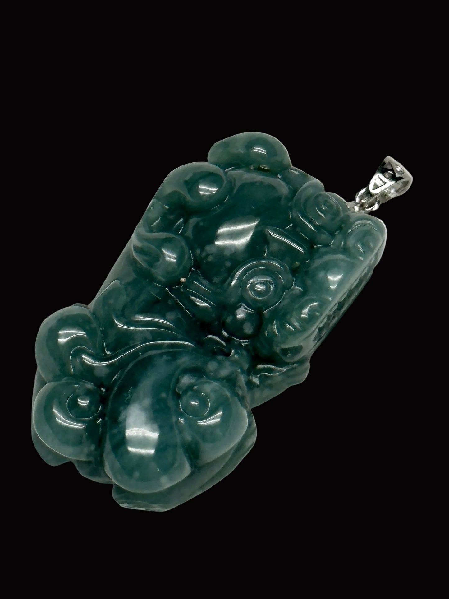 High-Quality Jade Pixiu Pendant – Hand-Carved Lucky Talisman with Sterling Silver Hook
