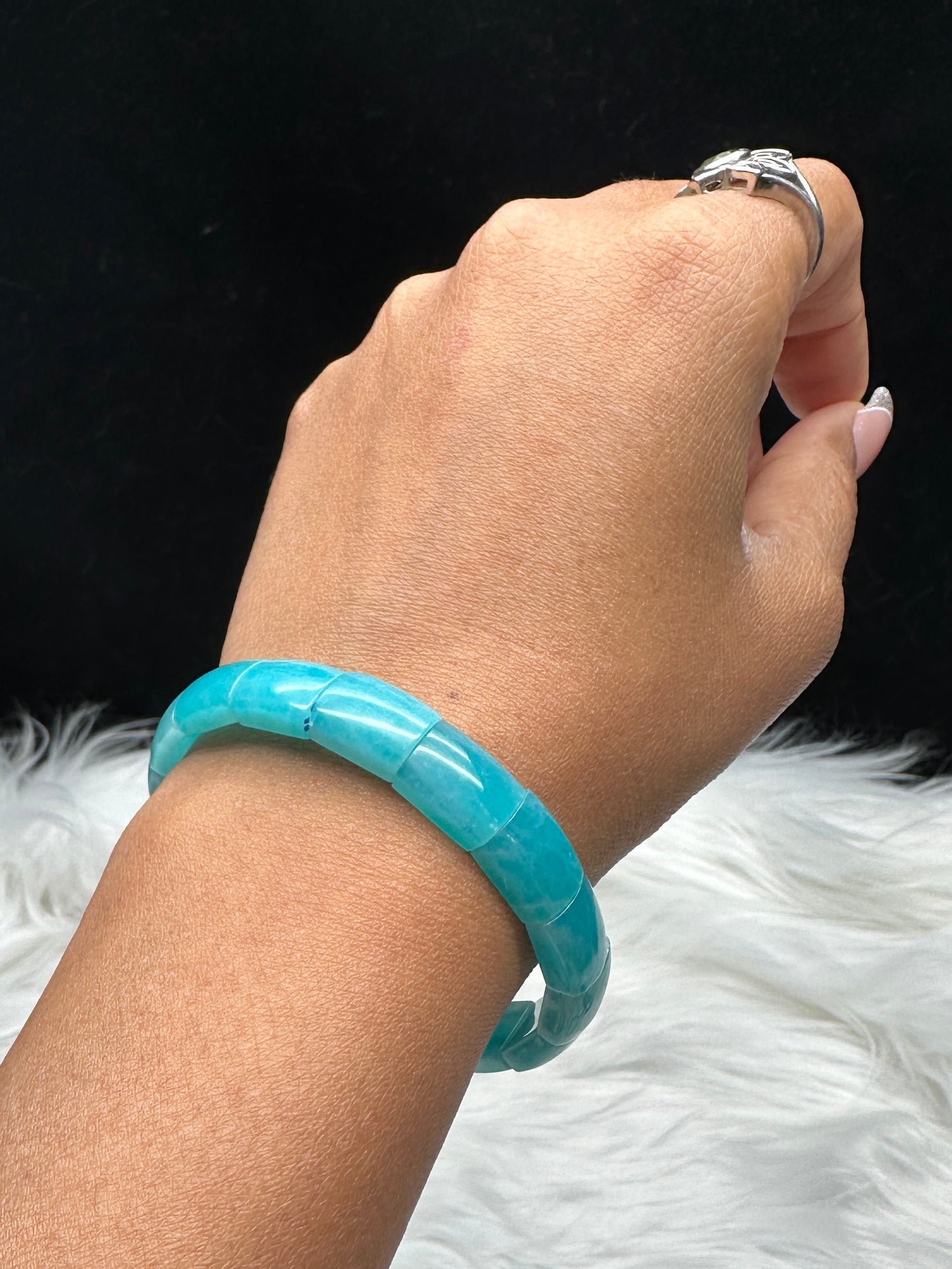 High-Quality Amazonite Crystal Bangle Bracelet – Stretchable Cord, Natural Calming Gemstone