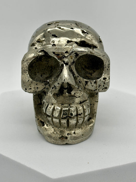 Gorgeous Pyrite Skull, Raw Pyrite Skull, Pyrite Carving, Home Accessories, Skulls,Home Decor, Reiki, Altar Tools