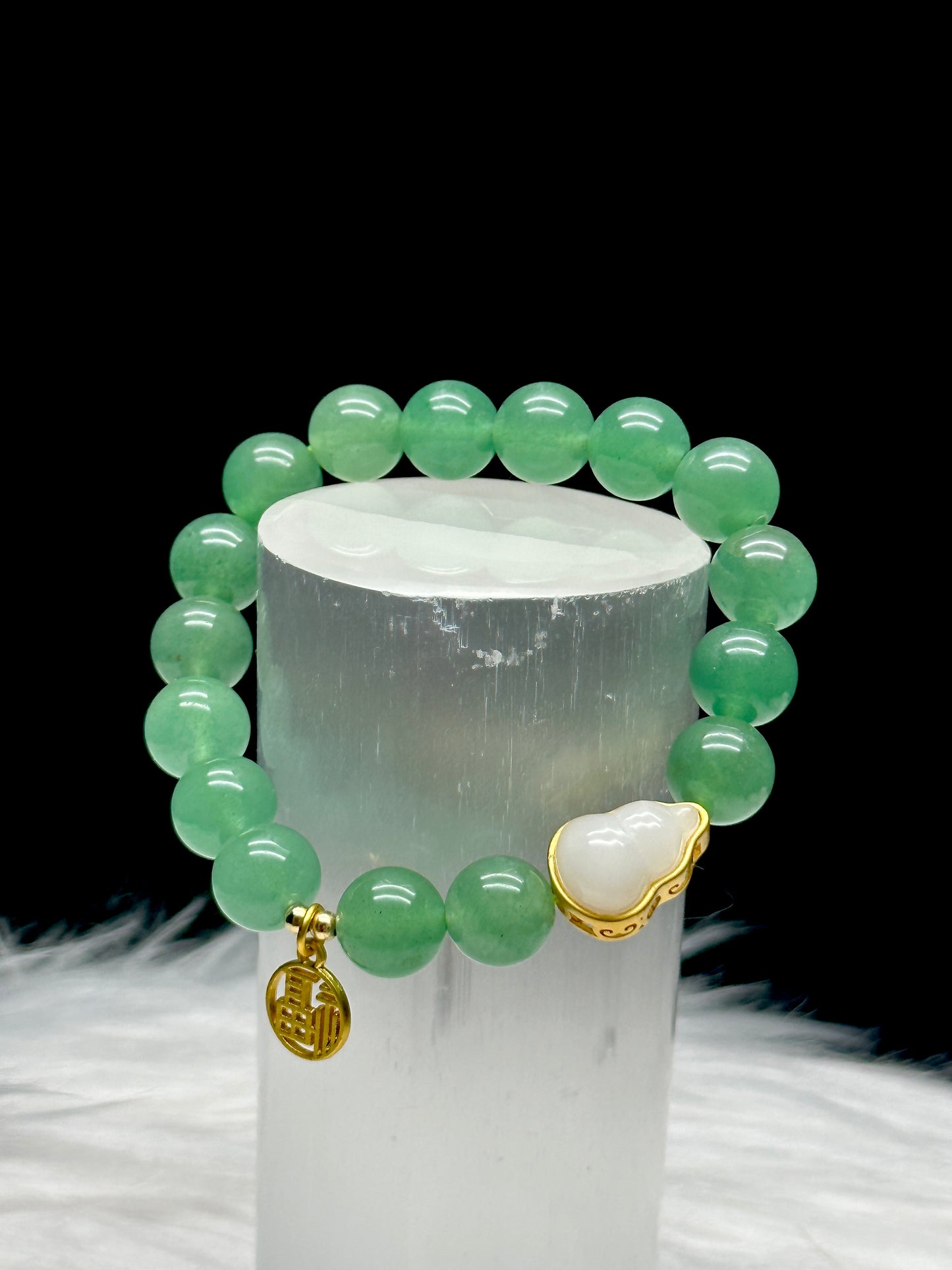 Green Aventurine Crystal Bracelet with White Jade Wulu Charm - 9mm Beads