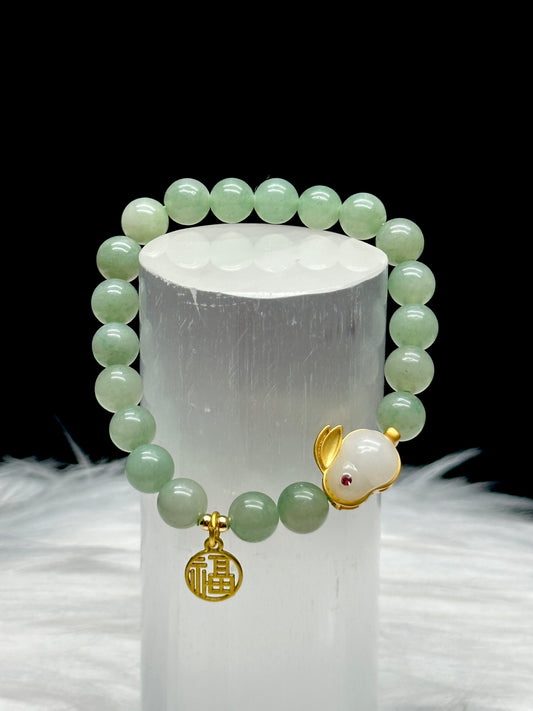 Harmony and Luck: Green Aventurine Crystal Bracelet with White Jade Rabbit Centerpiece