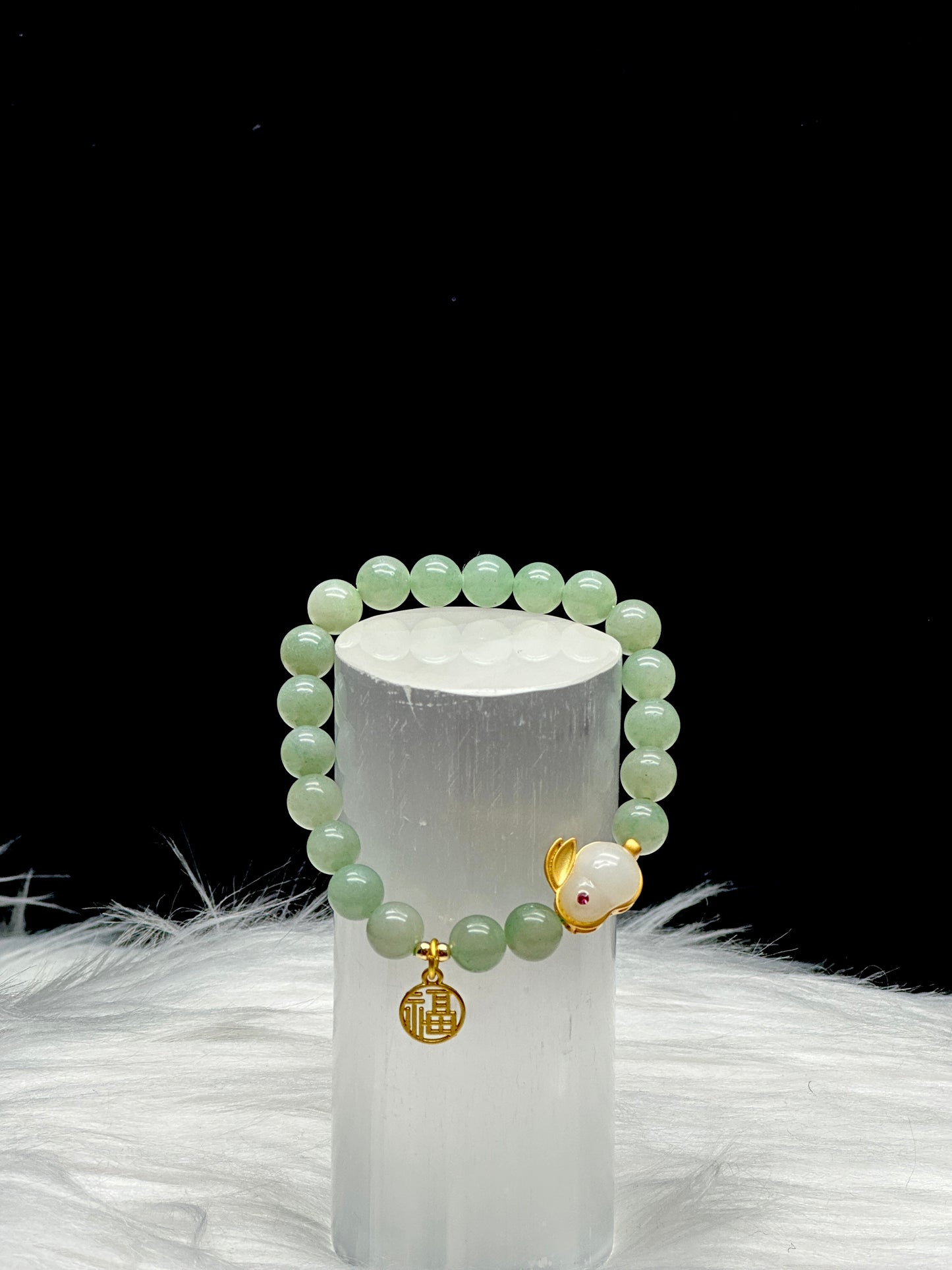 Harmony and Luck: Green Aventurine Crystal Bracelet with White Jade Rabbit Centerpiece