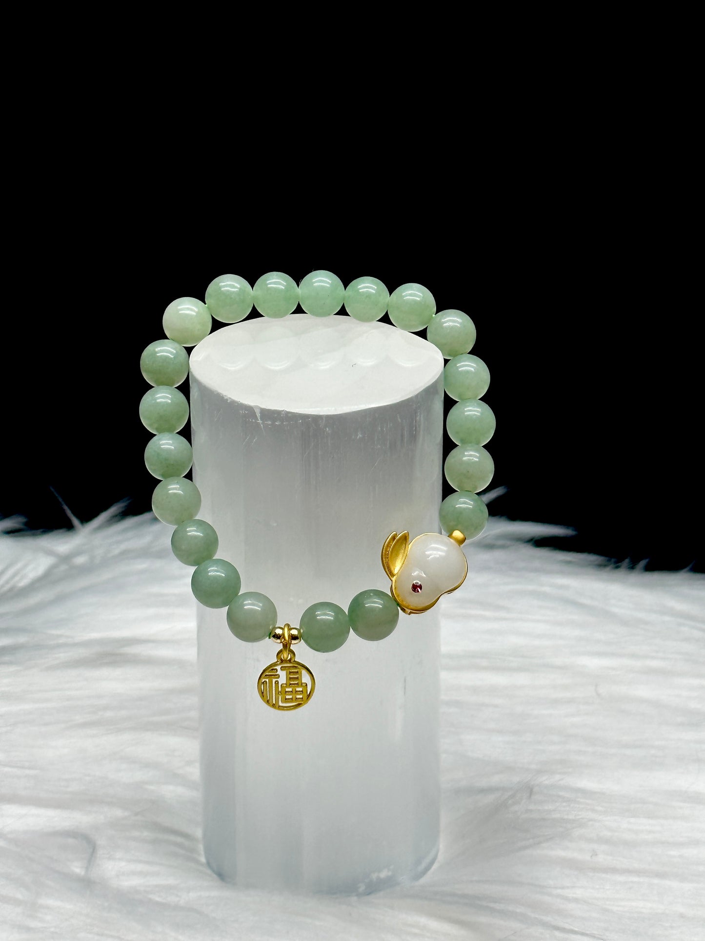 Harmony and Luck: Green Aventurine Crystal Bracelet with White Jade Rabbit Centerpiece