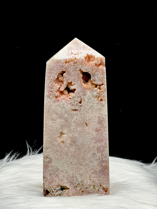 High Quality Pink Amethyst Crystal Point/Tower - 1.07 kg, Approx. 6 Inches