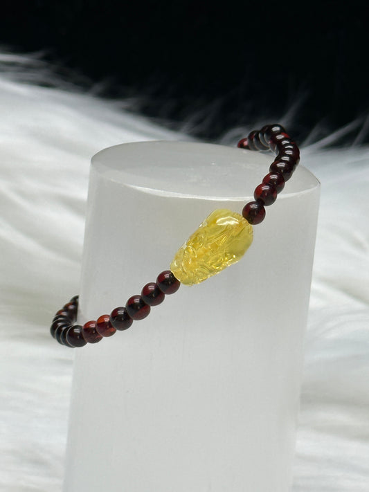 Garnet & Natural Amber Pixiu Bracelet – 3.5mm Beads, Wealth & Protection Crystal Bracelet
