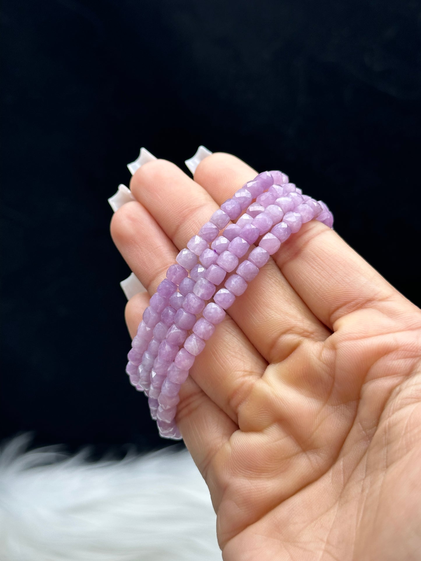 Faceted Kunzite Crystal Bracelet – 4mm High-Quality Beads, Elegant & Calming Energy
