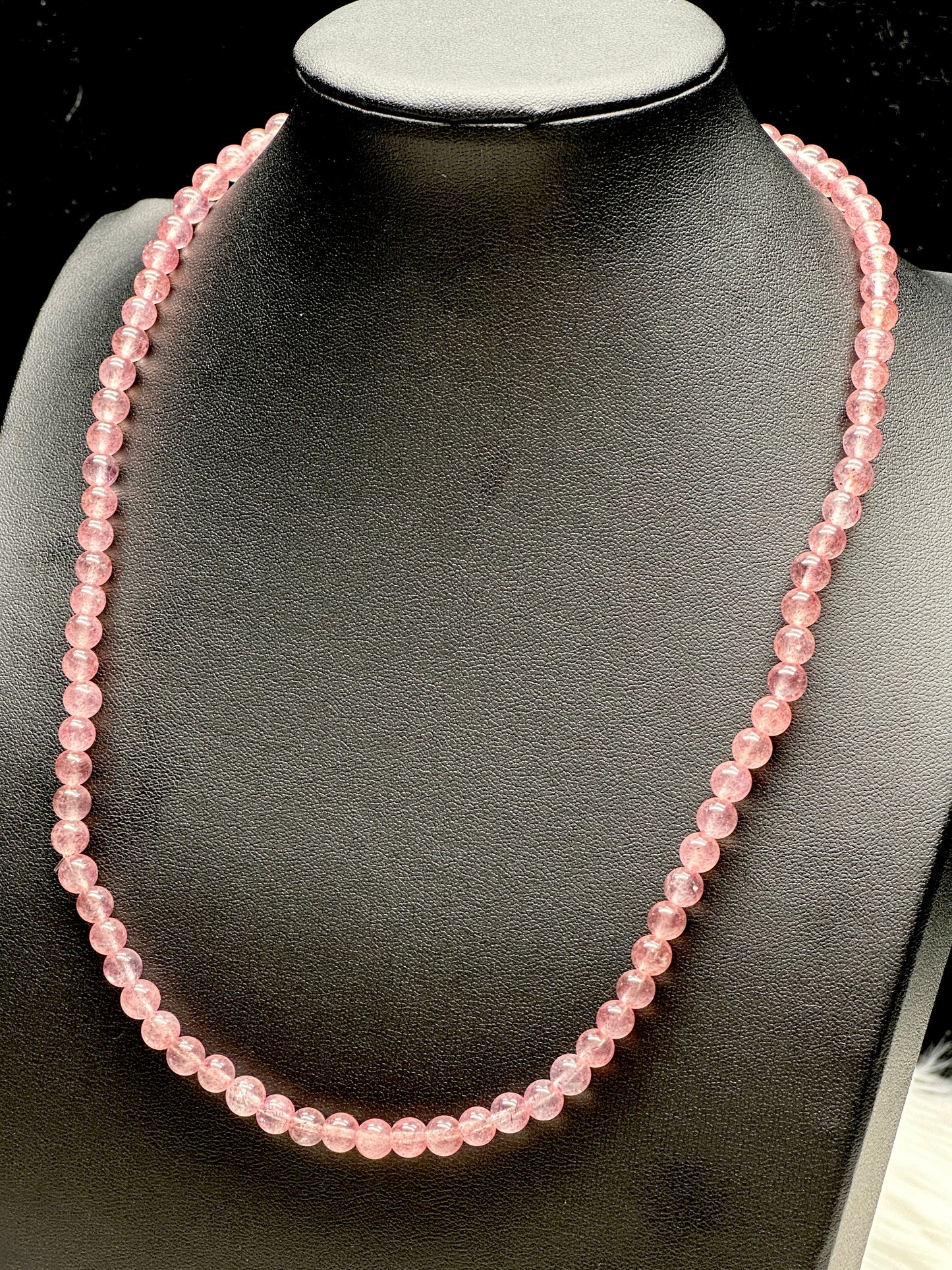 High-Quality Strawberry Quartz Round Bead Necklace / 3-Layer Bracelet – Stretchable Cord, Versatile 2-in-1 Jewelry