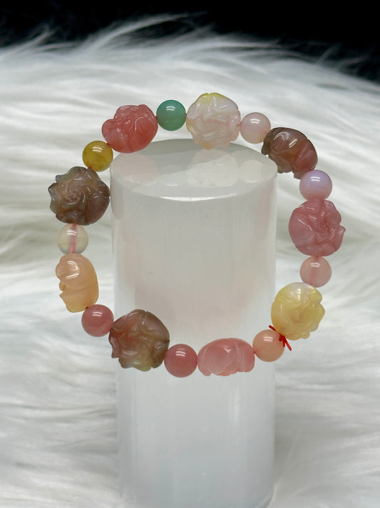 Agate Flower Carved Bead Bracelet – Natural Crystal Jewelry