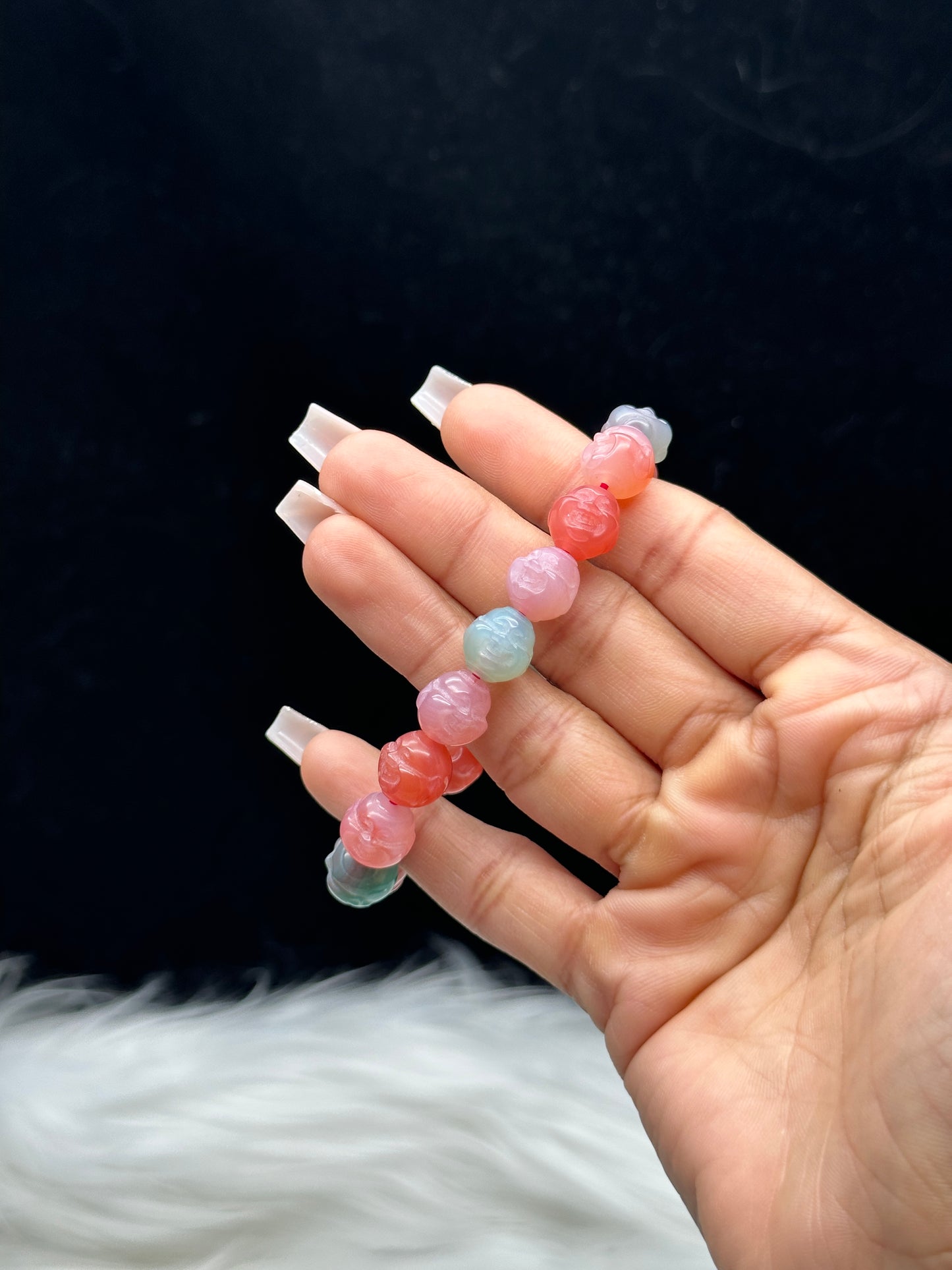 Agate Bracelet with Carved Laughing Buddha Beads – Stretchable Cord, Spiritual Crystal Jewelry