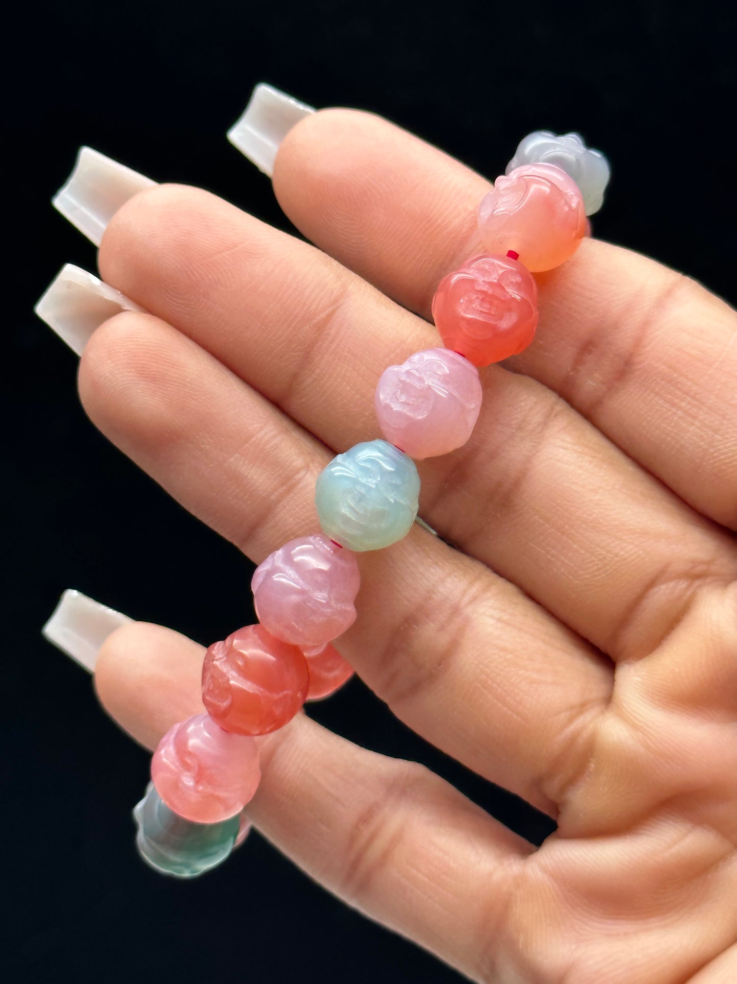 Agate Bracelet with Carved Laughing Buddha Beads – Stretchable Cord, Spiritual Crystal Jewelry