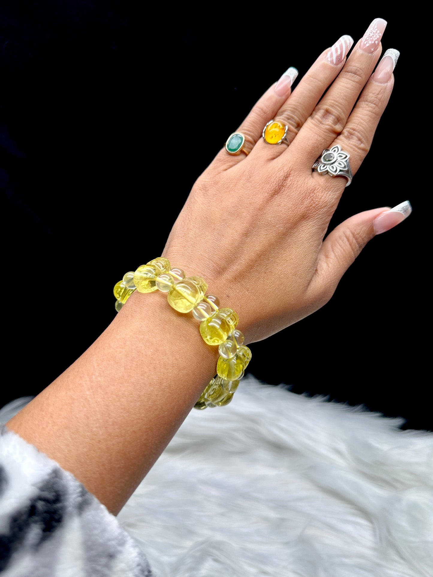 Natural Citrine Pixiu Bead Bracelet – Hand-Carved, Stretchable Cord, Wealth & Protection Crystal
