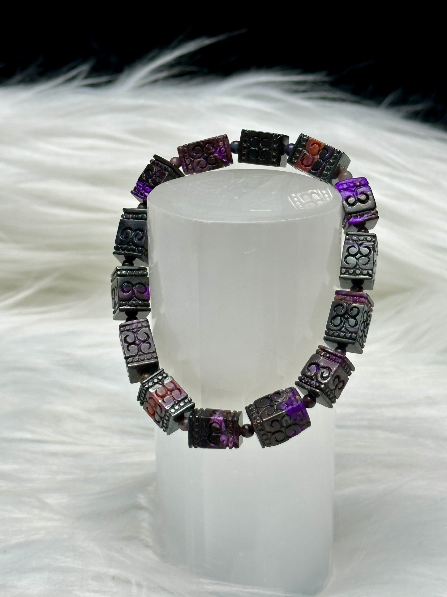 Natural Top-Quality Sugilite Crystal Bracelet – Hand-Carved Beads, Stretchable Cord