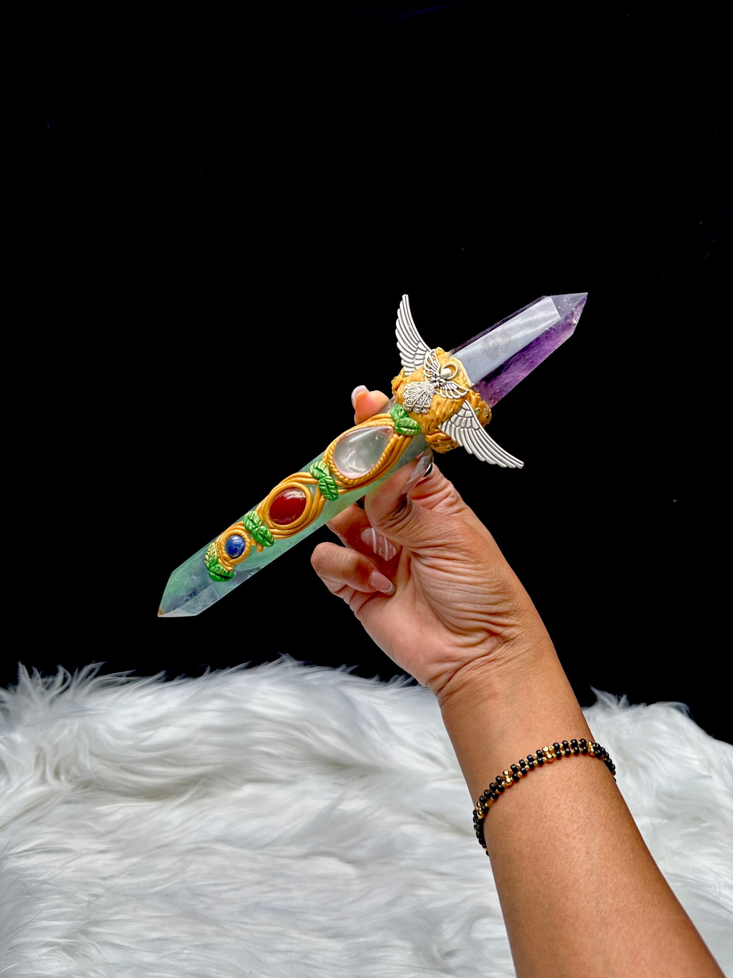 Fluorite and Amethyst Crystal Wand – Natural Healing Wand for Energy Balancing & Chakra Alignment