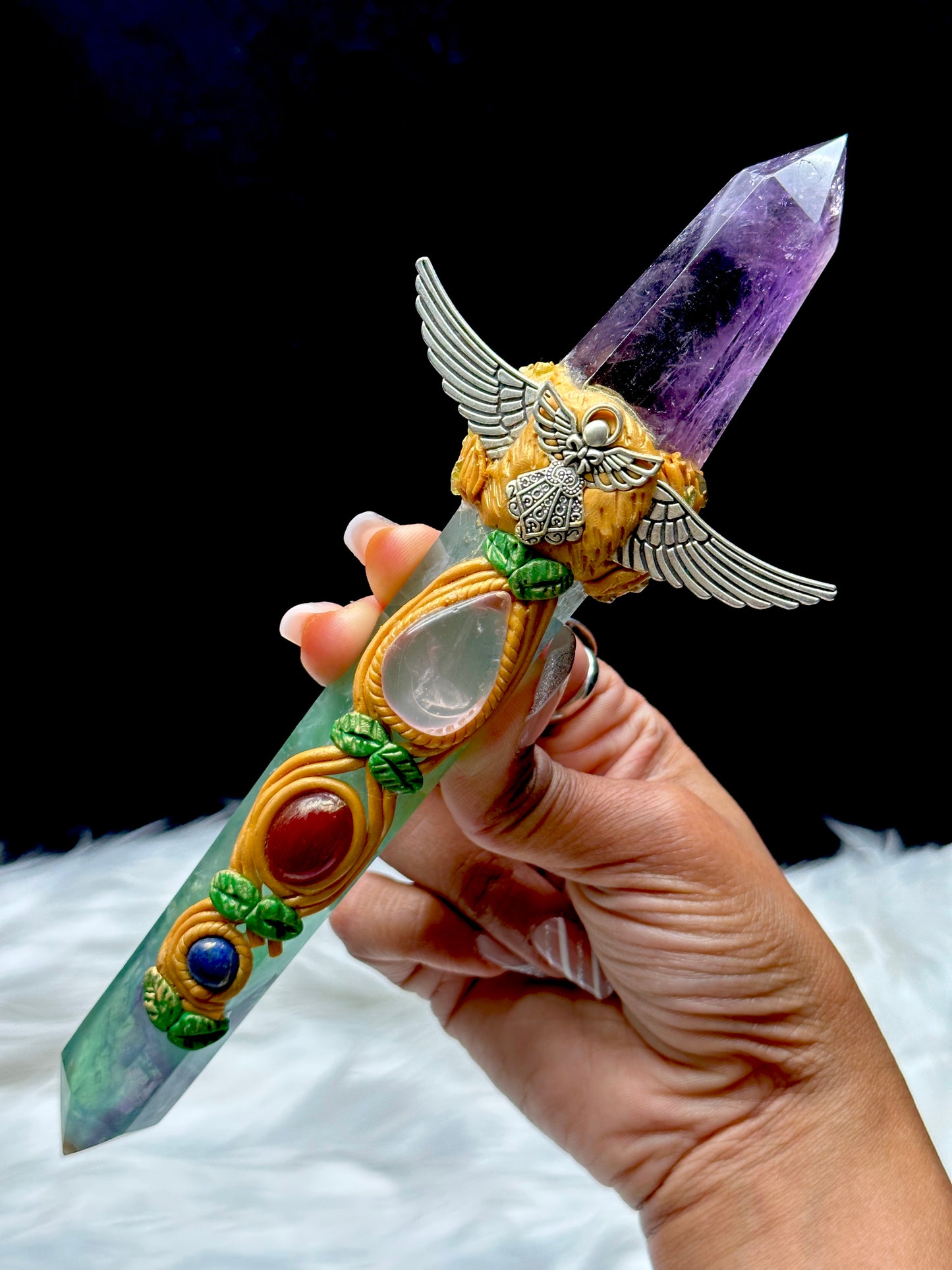 Fluorite and Amethyst Crystal Wand – Natural Healing Wand for Energy Balancing & Chakra Alignment