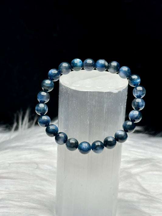 Natural Blue Kyanite Crystal Bracelet - Unleash the Power of Healing Energy