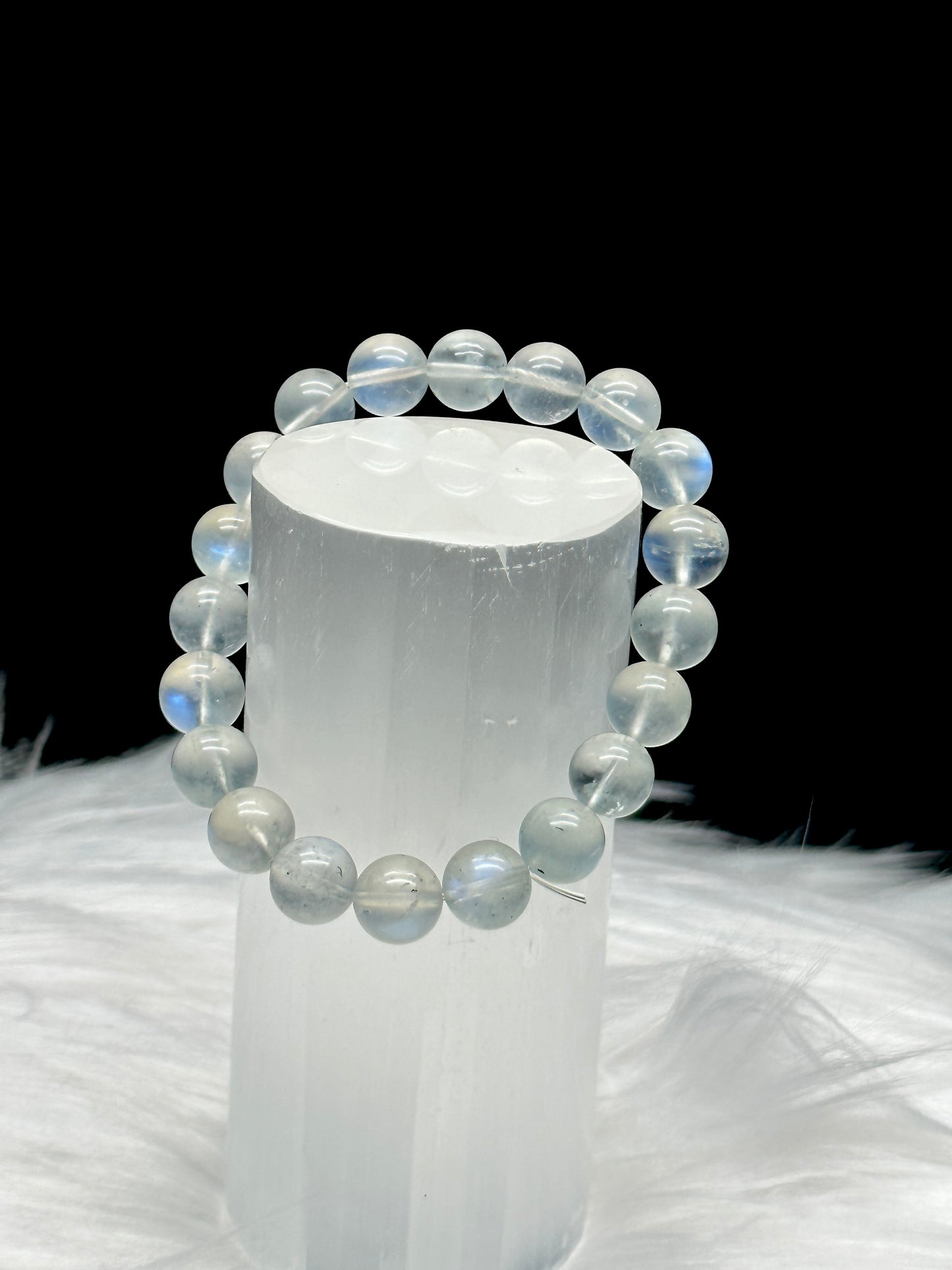 Discover Serenity with Our High-Quality Moonstone Crystal Bracelet - 9mm bead size