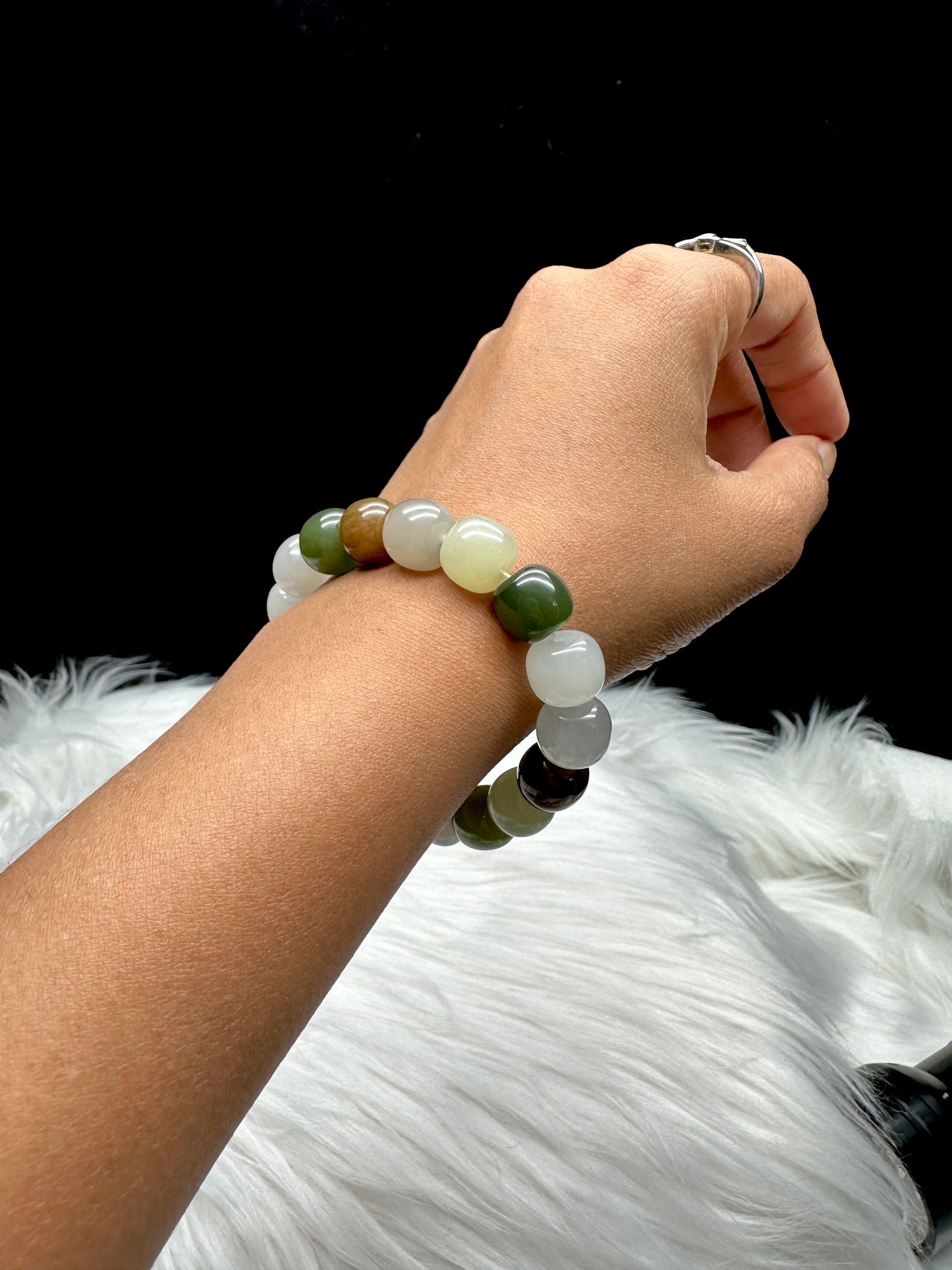 Bodhi Root Crystal Healing Bracelet with Stunning 12mm Beads - Manifest Positivity and Style