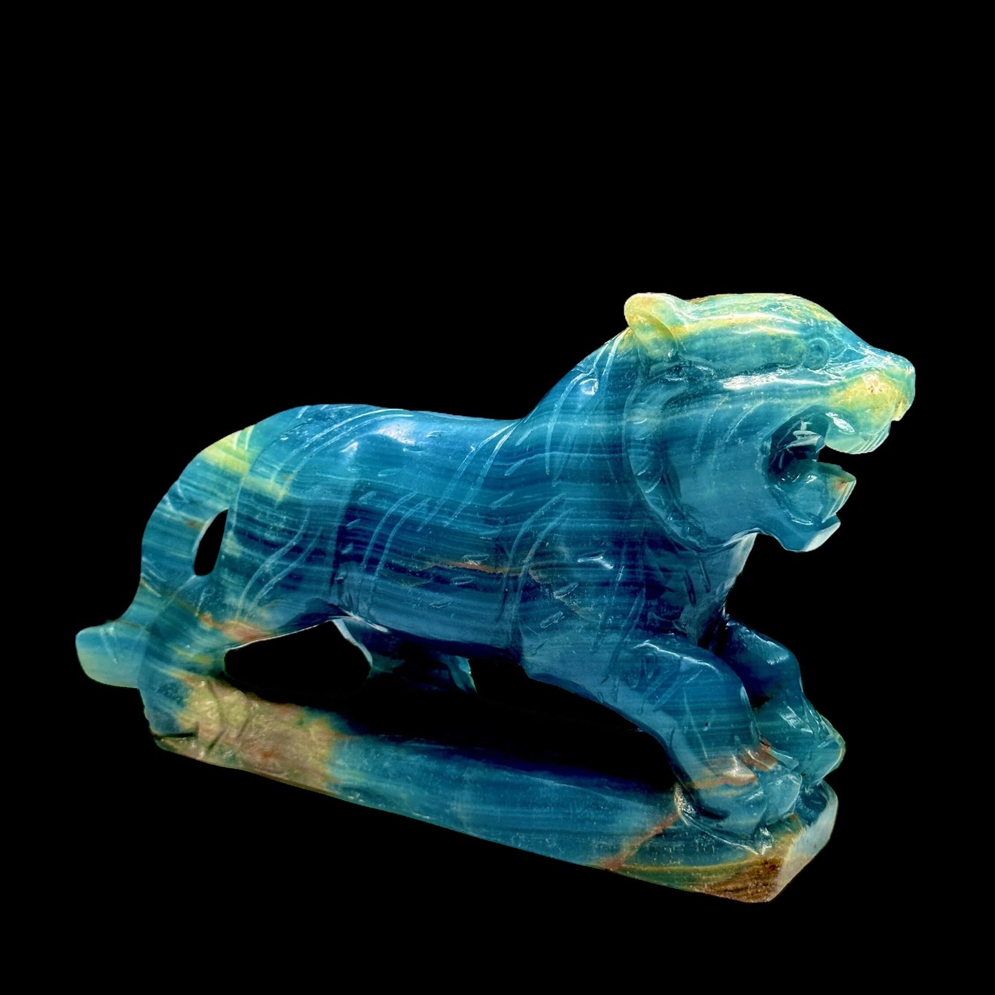 Blue Onyx Tiger Carving, Hand Carved Blue Onyx Crystal Tiger - 1kg weight