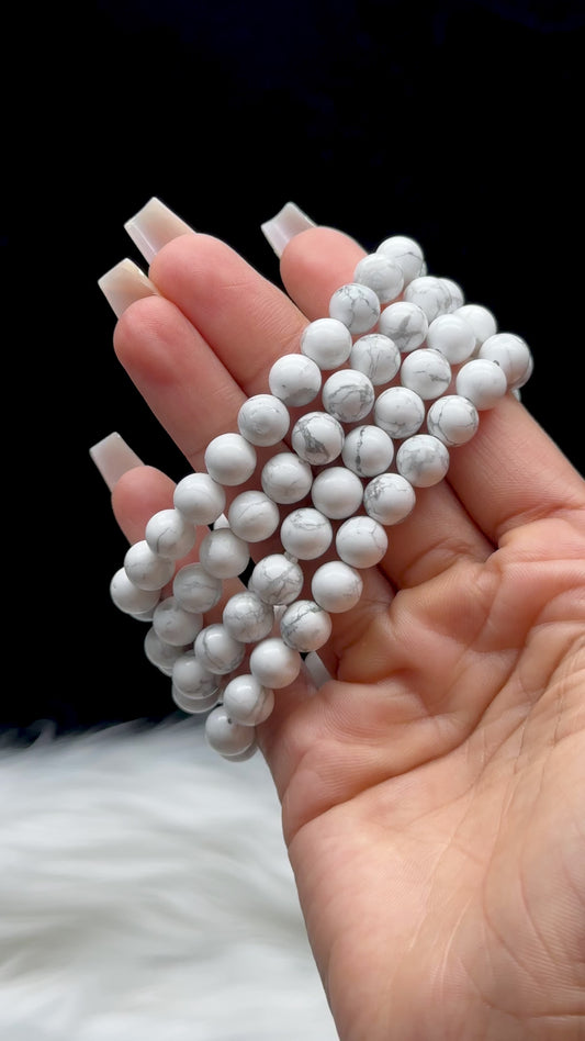 Natural Howlite Crystal Bracelet – 8mm Gemstone Beads, Stretchable Cord, Calming Energy