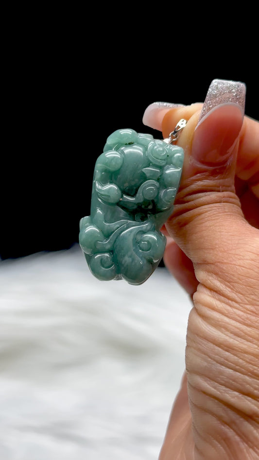 High-Quality Jade Pixiu Pendant – Hand-Carved Lucky Talisman with Sterling Silver Hook