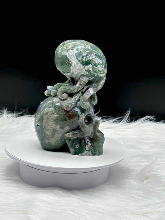 Moss Agate Skull with Octopus - Moss agate skull - Moss agate carvings - 9 inches