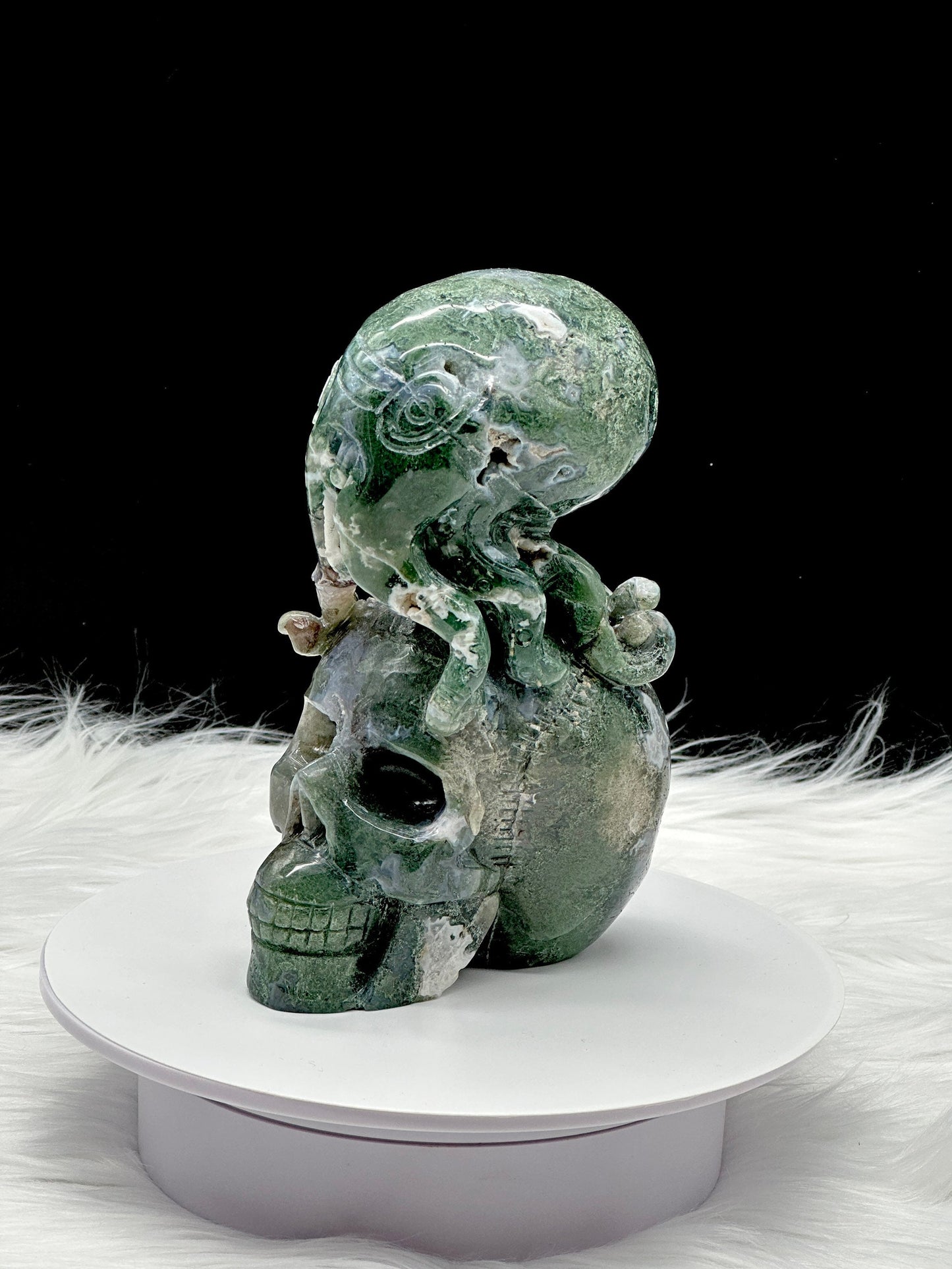 Moss Agate Skull with Octopus - Moss agate skull - Moss agate carvings - 9 inches