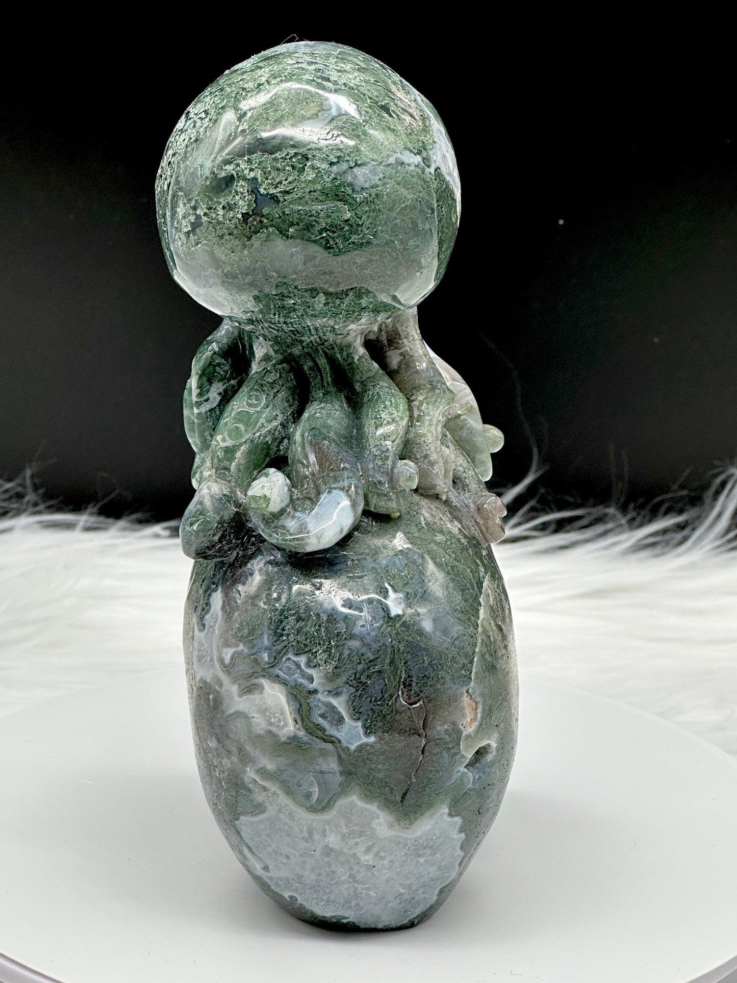 Moss Agate Skull with Octopus - Moss agate skull - Moss agate carvings - 9 inches