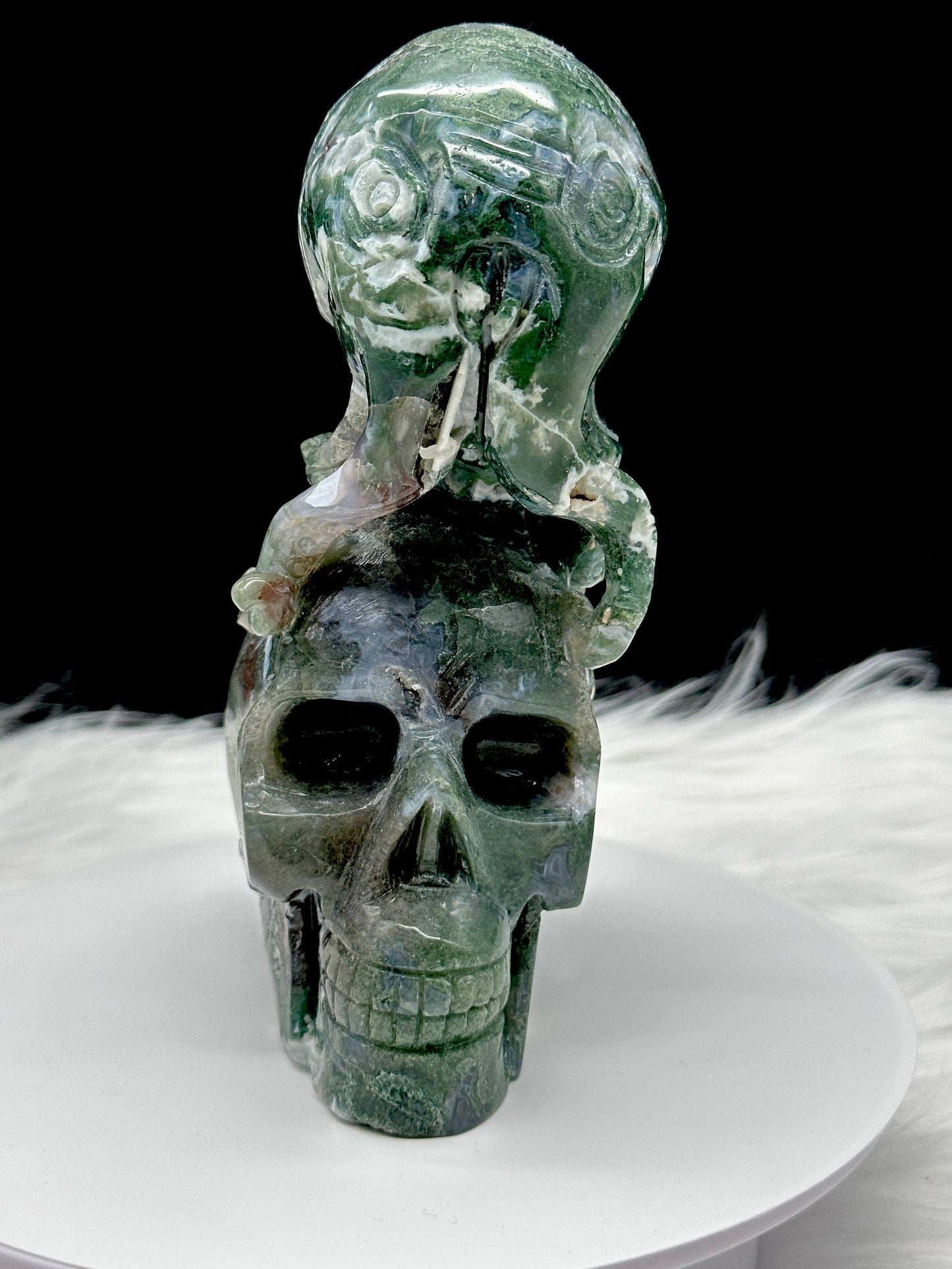 Moss Agate Skull with Octopus - Moss agate skull - Moss agate carvings - 9 inches