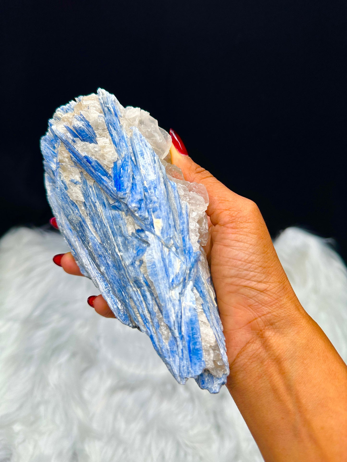 Large Blue Kyanite Crystal Specimen, Blue Kyanite specimen