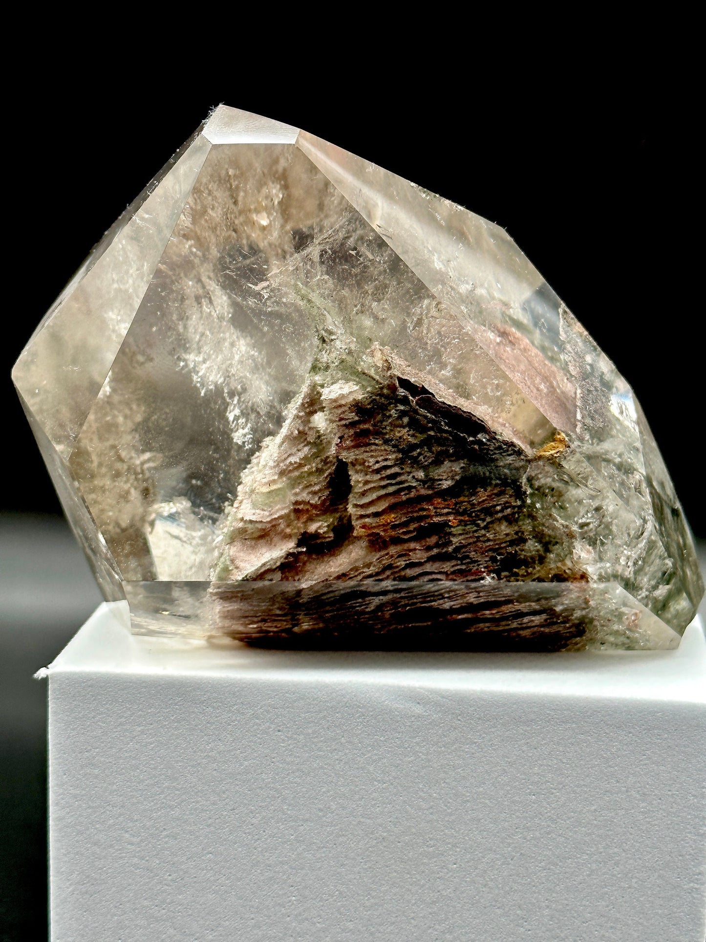 Thousand Layers Garden Quartz freeform, natural lodolite freeform