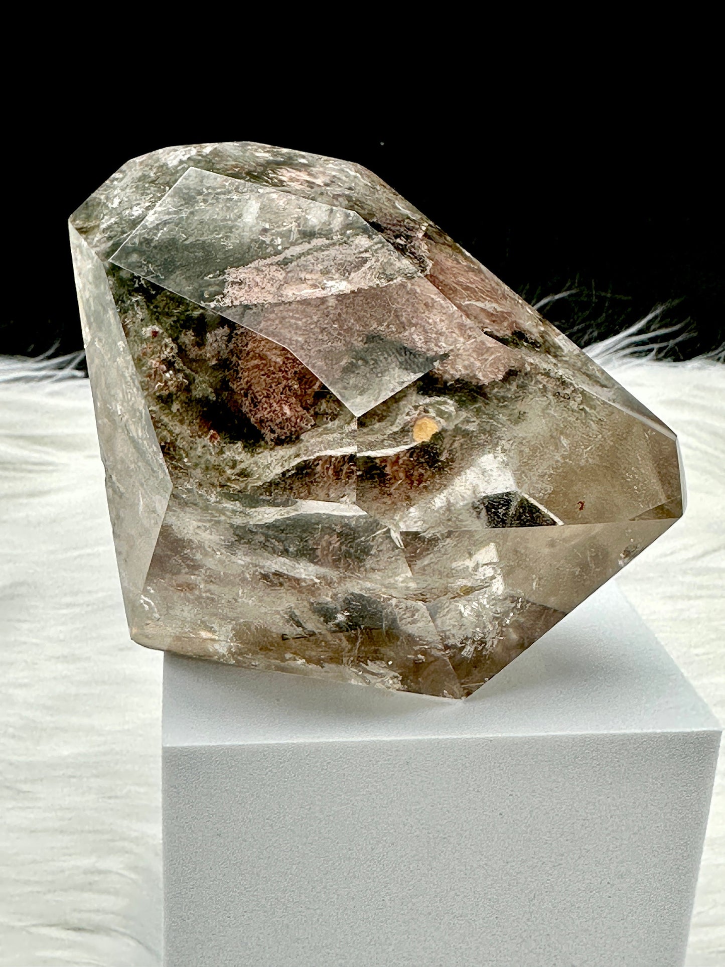 Thousand Layers Garden Quartz freeform, natural lodolite freeform