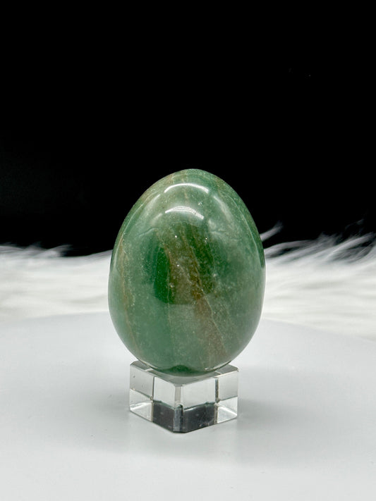 Shiny beautiful Green Aventurine Egg, Aventurine quartz yoni eggs