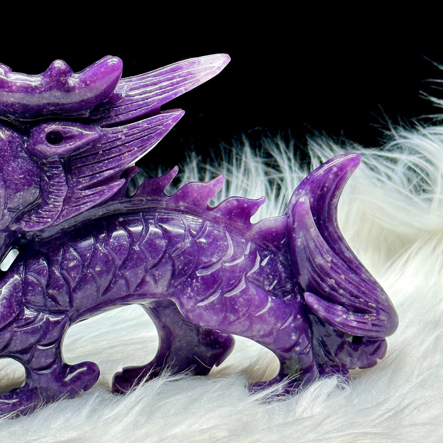 Lepidolite crystal Qilin | Lepidolite Crystal Dragon Carving | Symbol of luck, good omens, protection, and prosperity