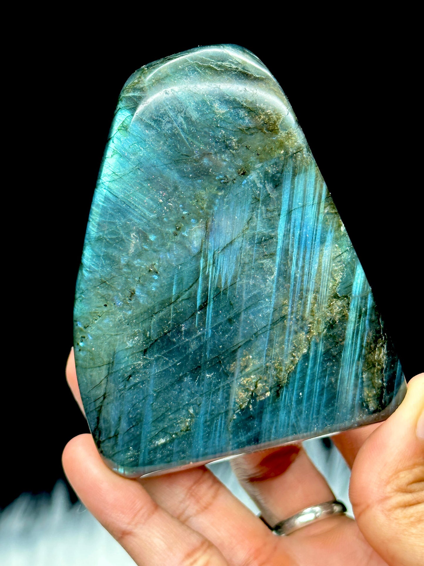 Blue Flash Labradorite Crystal Freeform - Psychic Abilities - Calming - Imagination - Transformation - Revealing Truth