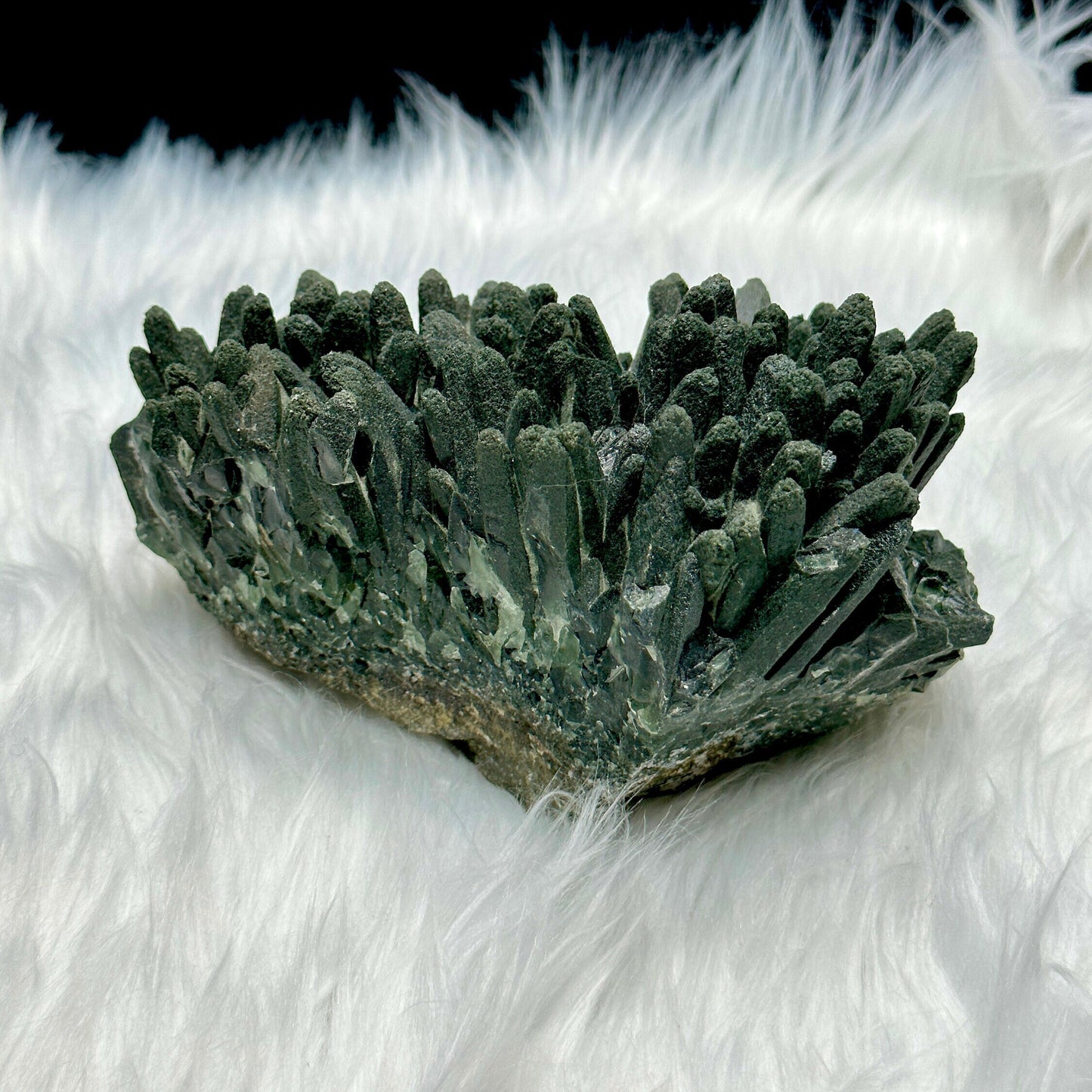 Rare Top Grade Raw Hedenbergite Green Quartz Crystal Cluster, Hedenbergite Specimen, Prasiolite Cluster, Healing Crystal Stone Decor Gift