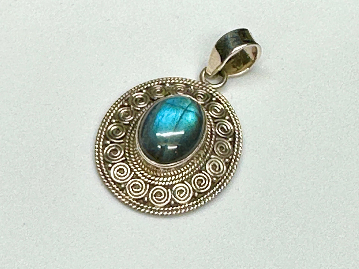 Labradorite Crystal Pendant in Carved 925 Silver pendant