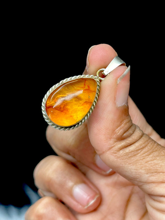 Natural Amber in 925 Sterling Silver Pendant