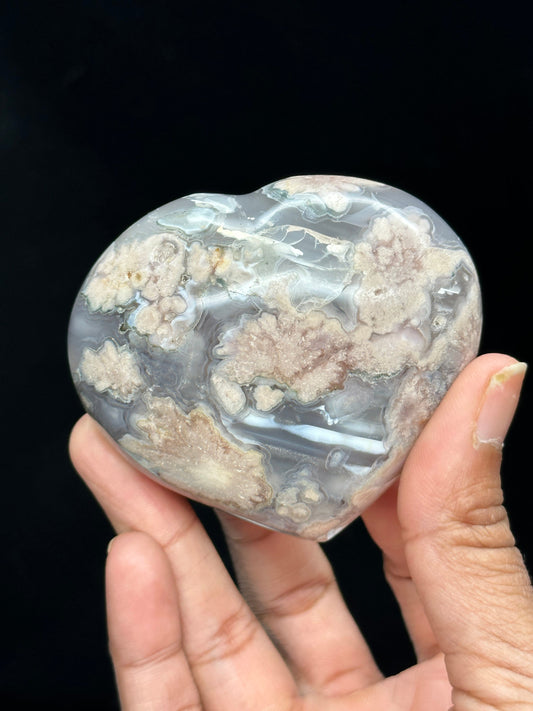 Black Flower agate heart