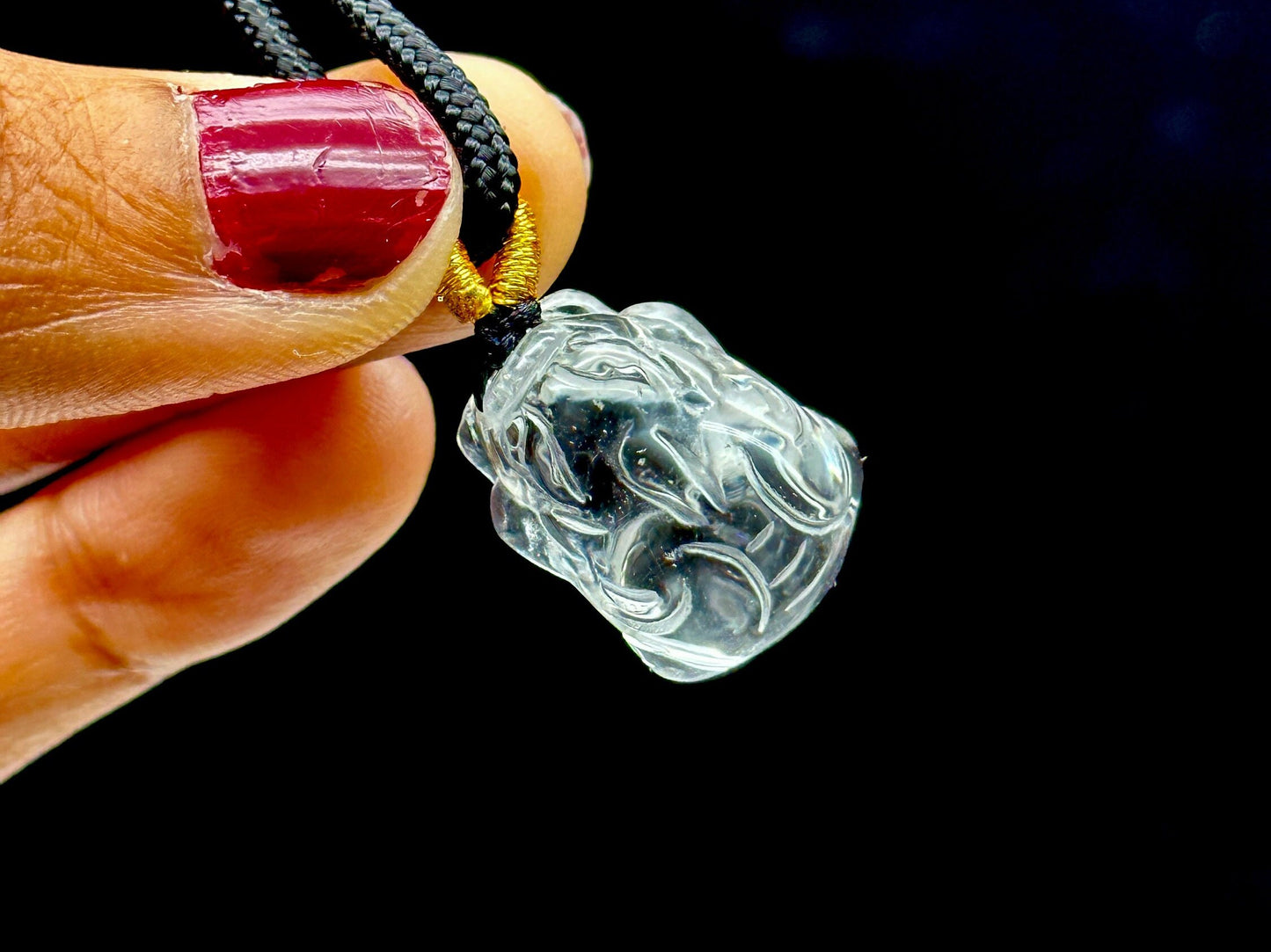 High-Quality Clear Quartz Crystal Pixiu Carved Necklace - Healing Energy, Unique Handcrafted Jewelry