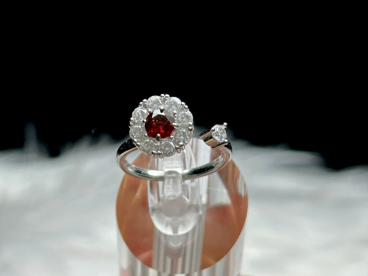 High-Quality Garnet Crystal Adjustable Size Ring - Natural Healing Gemstone Jewelry