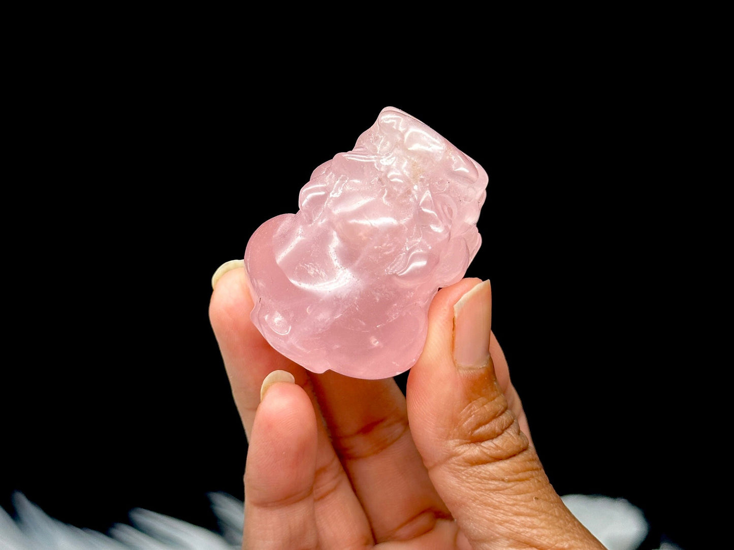 Beautiful Rose Quartz Crystal Pixiu Carving