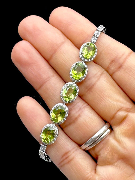 Elegant Peridot Gemstone Bracelet in Sterling Silver - August Birthstone - High-Quality Handcrafted Jewelry