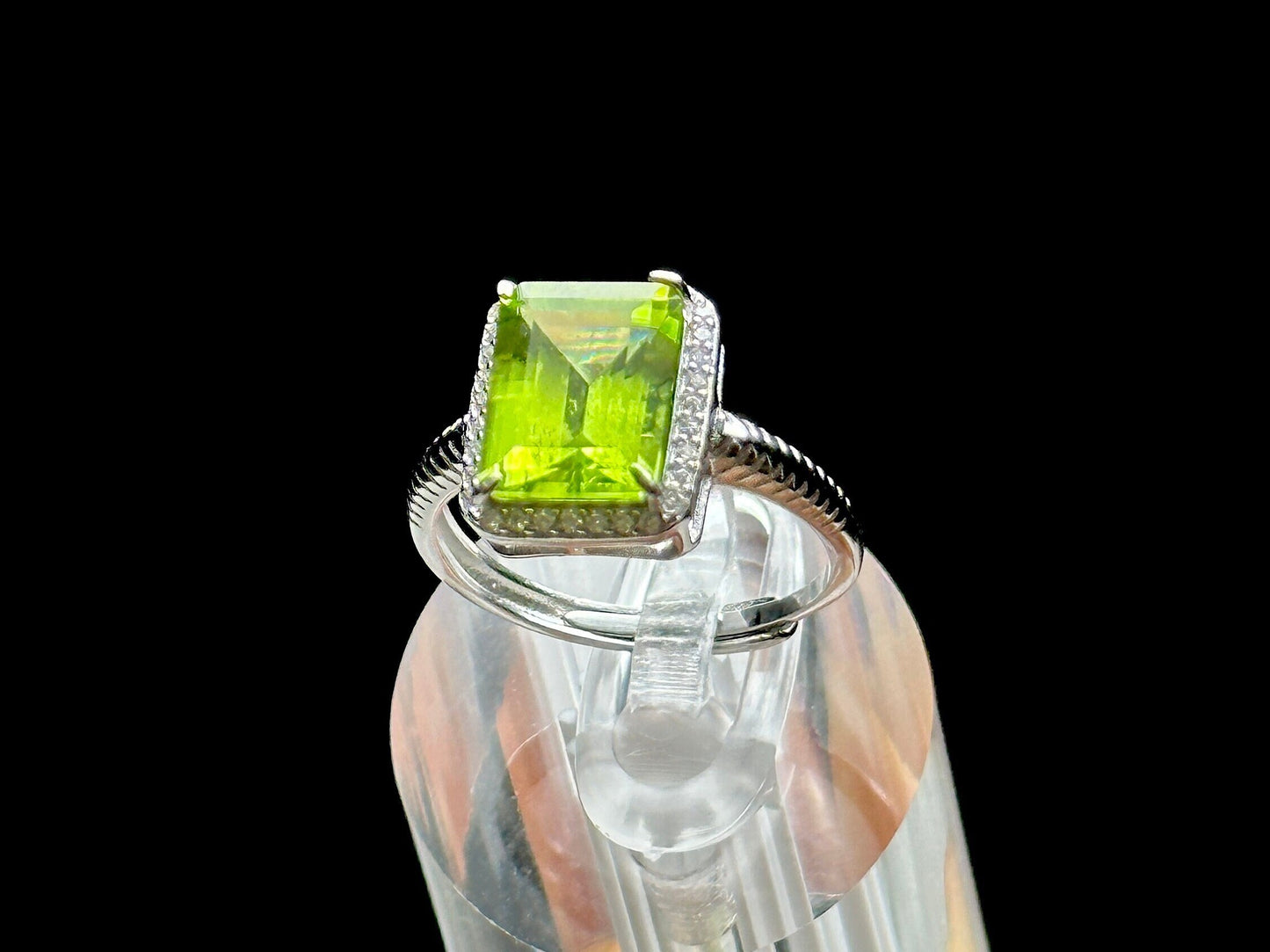 High-Quality Peridot Crystal Ring Set in Sterling Silver - Adjustable Size - Genuine Gemstone Jewelry