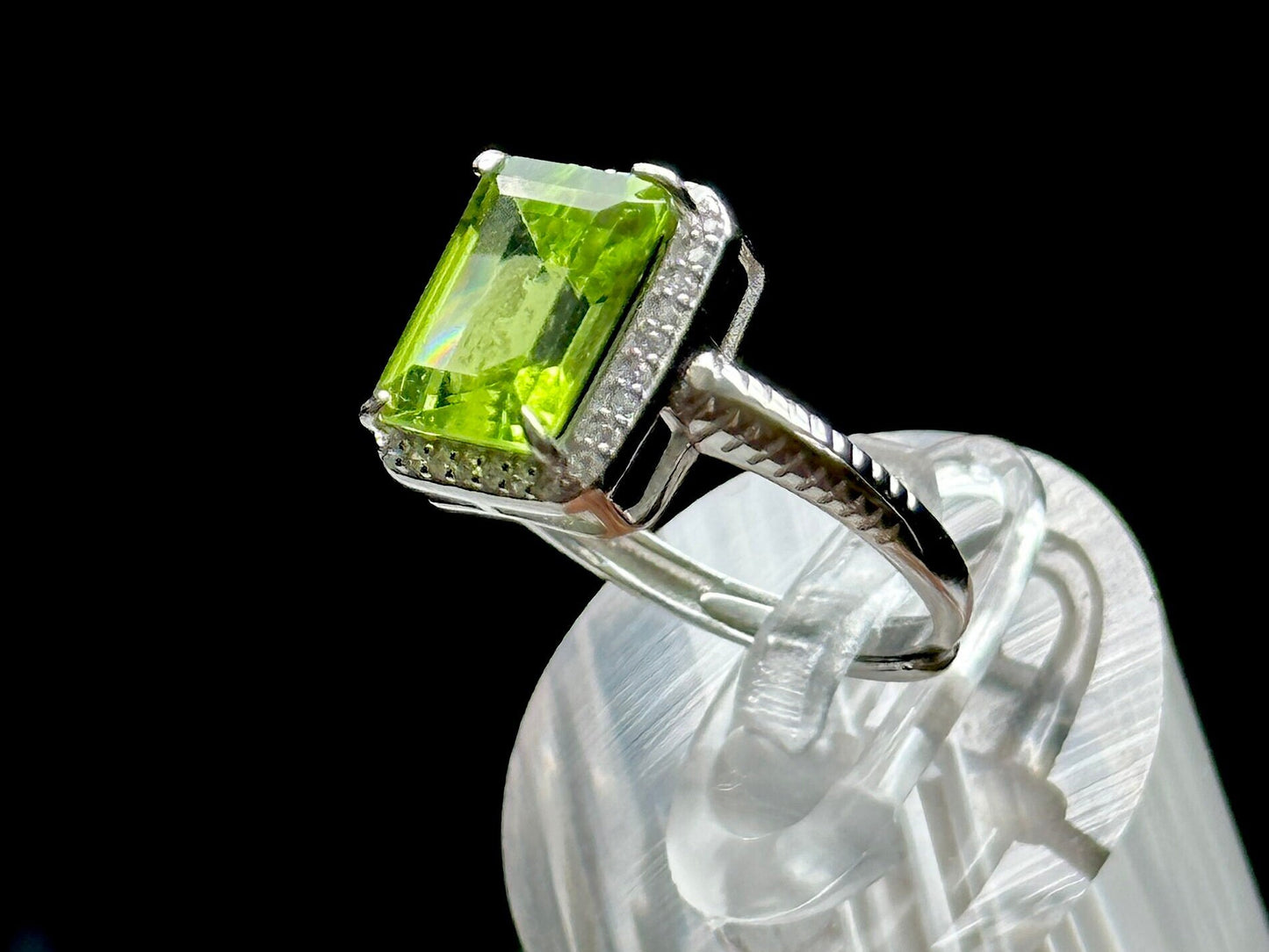 High-Quality Peridot Crystal Ring Set in Sterling Silver - Adjustable Size - Genuine Gemstone Jewelry