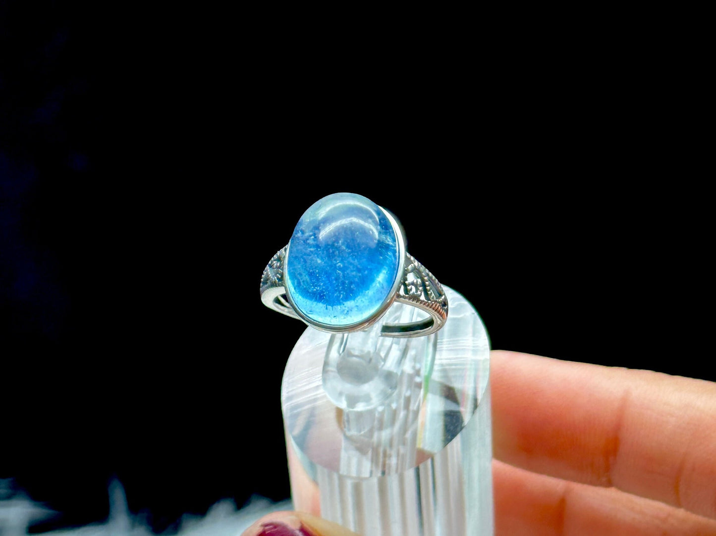 Experience Tranquility with our High Quality Gemstone Pakistan Aquamarine Crystal Ring in Sterling Silver