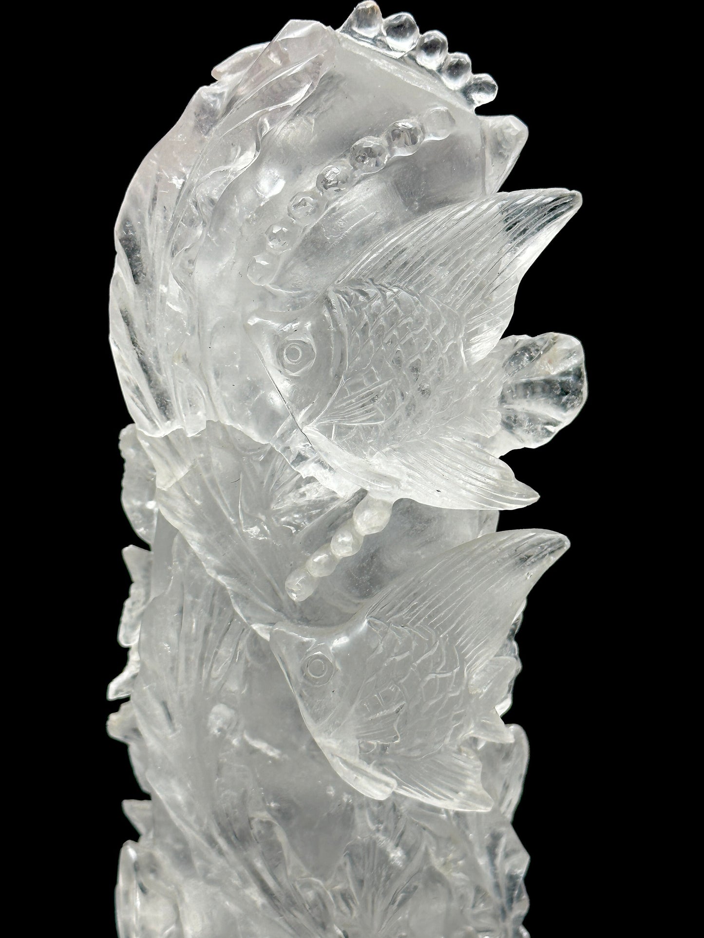 Exquisite Handcarved Clear Quartz Crystal Fish/Sea Life Sculpture - Unique Ocean-Inspired Home Decor