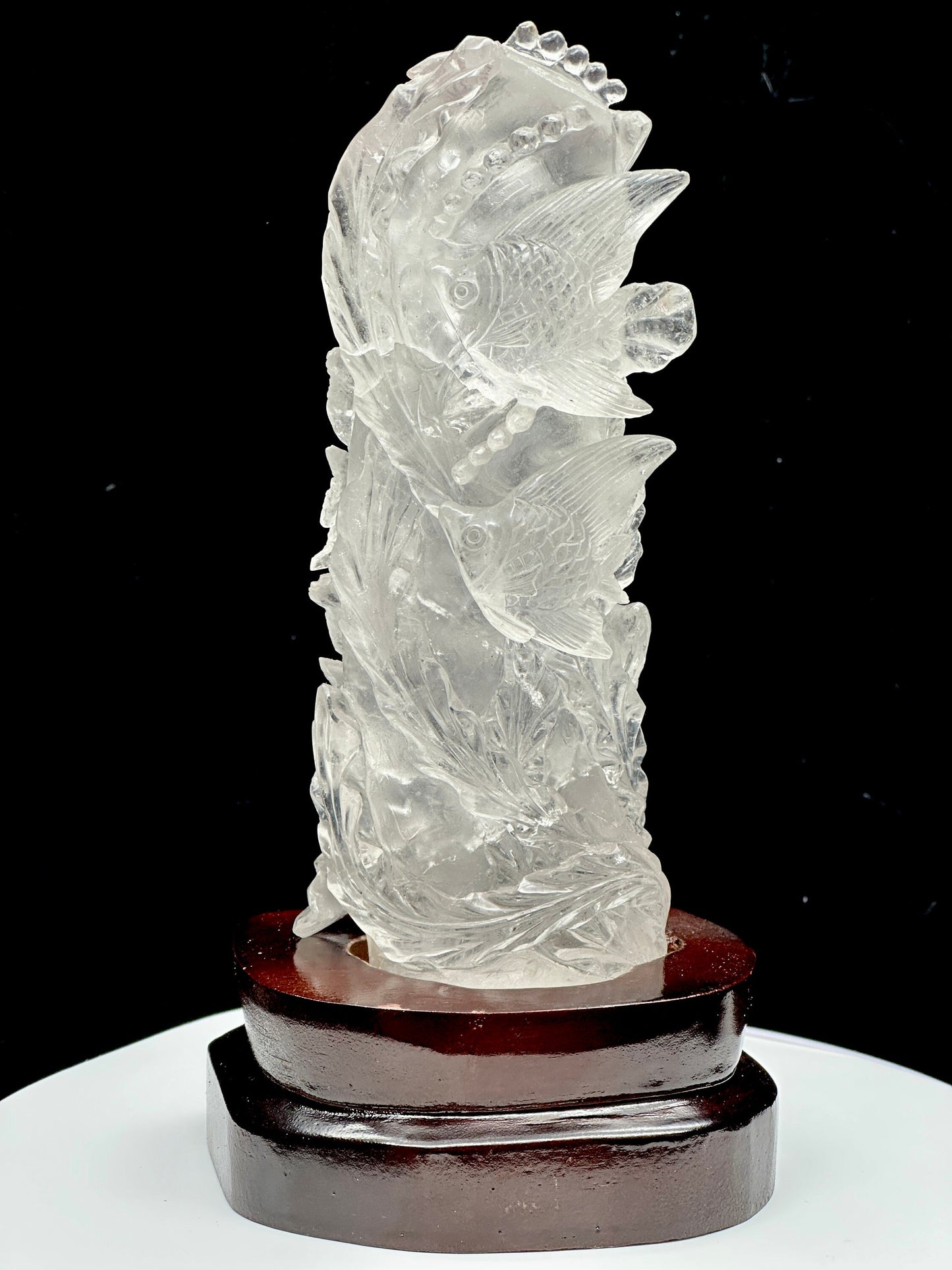Exquisite Handcarved Clear Quartz Crystal Fish/Sea Life Sculpture - Unique Ocean-Inspired Home Decor