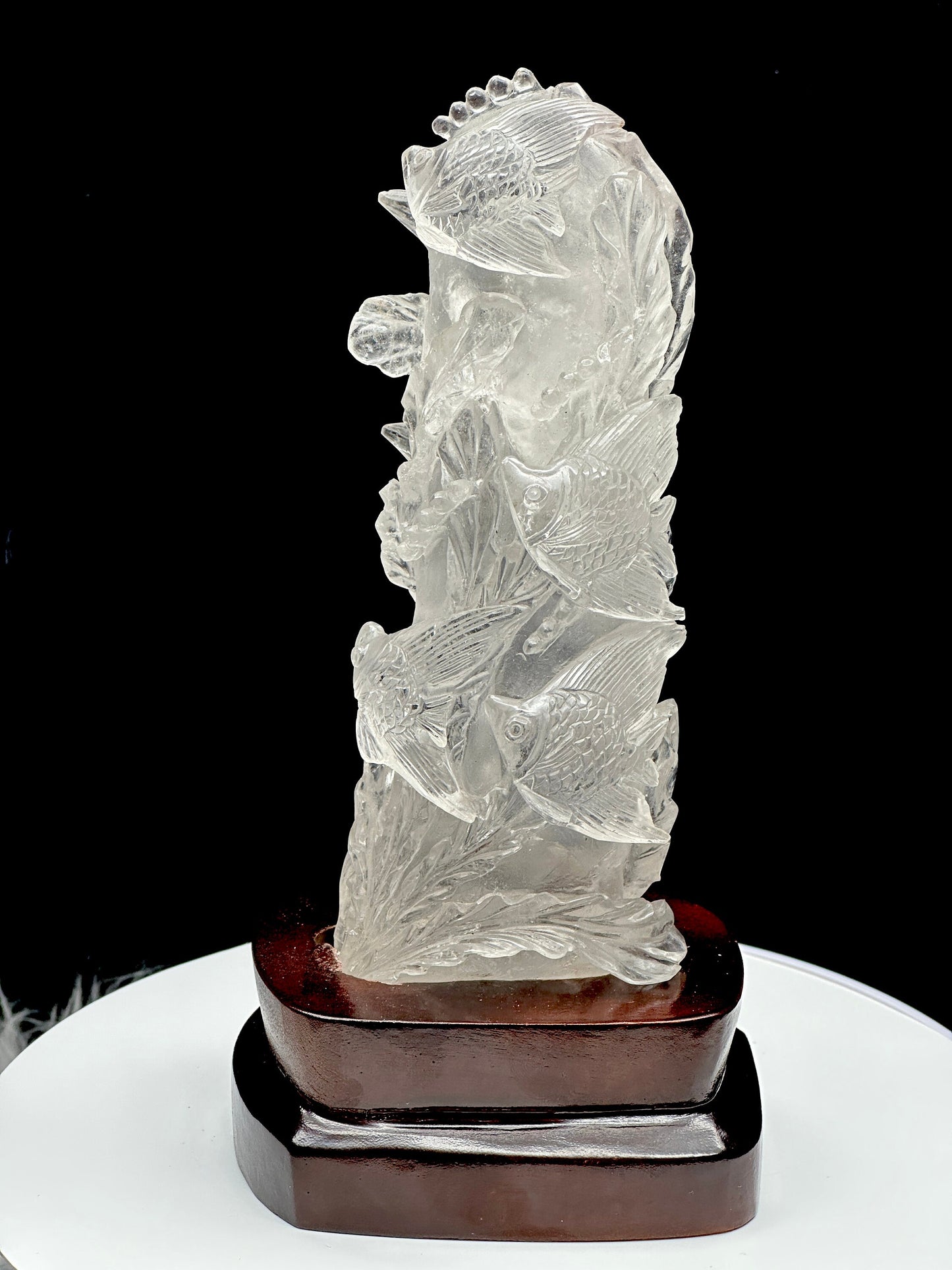 Exquisite Handcarved Clear Quartz Crystal Fish/Sea Life Sculpture - Unique Ocean-Inspired Home Decor