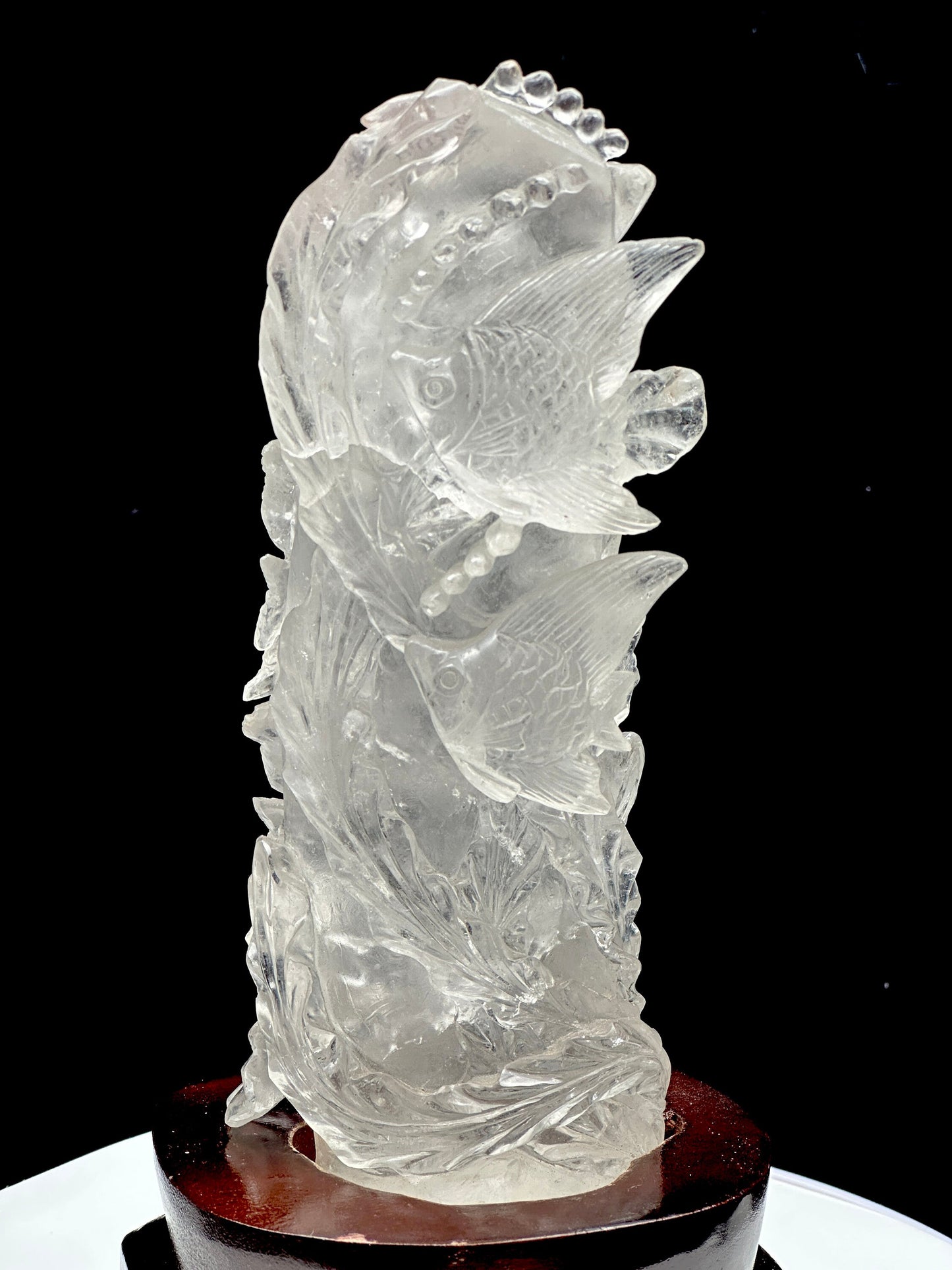 Exquisite Handcarved Clear Quartz Crystal Fish/Sea Life Sculpture - Unique Ocean-Inspired Home Decor